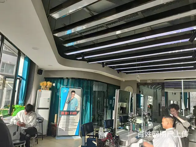 B个人一步行街路口美容美发店转让 - 图片 2