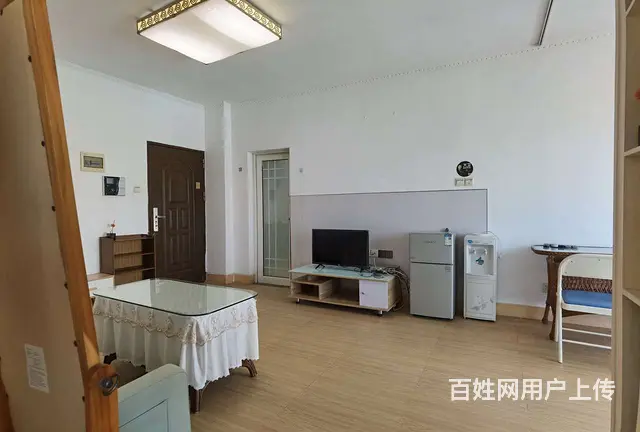 拱北关口艺丰大厦电梯精装一房一厅出租，租价2600。近关口 - 图片 3