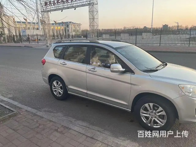 哈弗H6 2011款 2.0 手动 两驱都市版 - 图片 1