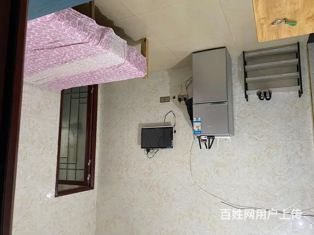 个人单间出租住房，有厨房卫生和阳台 - 图片 4