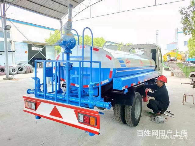 5方8方 小型洒水车价格的图片