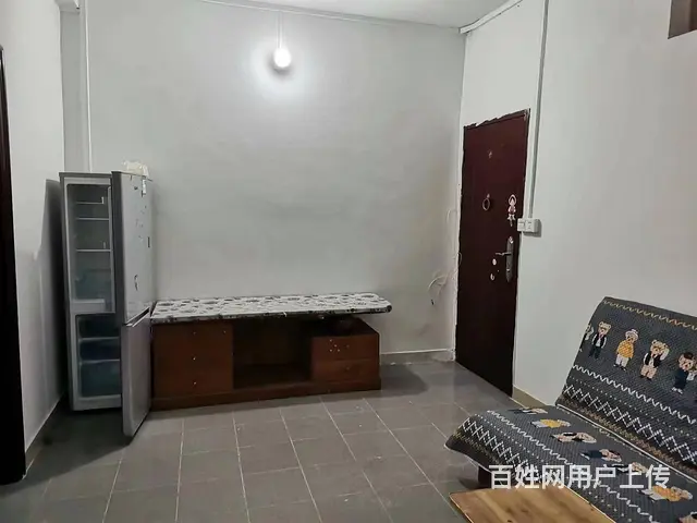 南夏街三房一厅出租，2000元/月，部分家私家电（​‌‌紫荆 - 图片 2