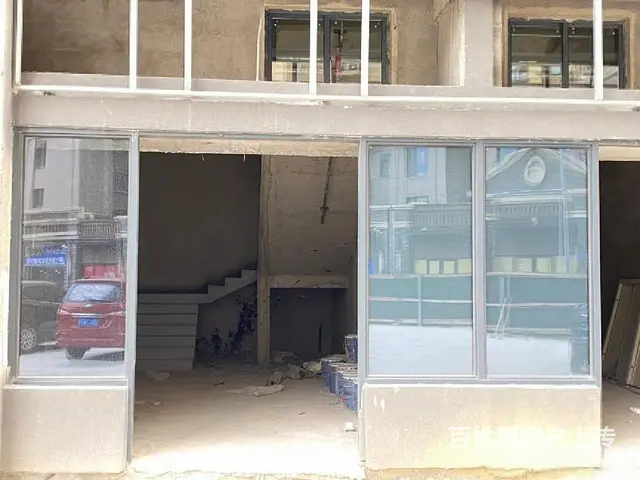 大型商业综合体旁 弘阳天下锦公寓底铺 朝南一拖二旺铺 - 图片 5