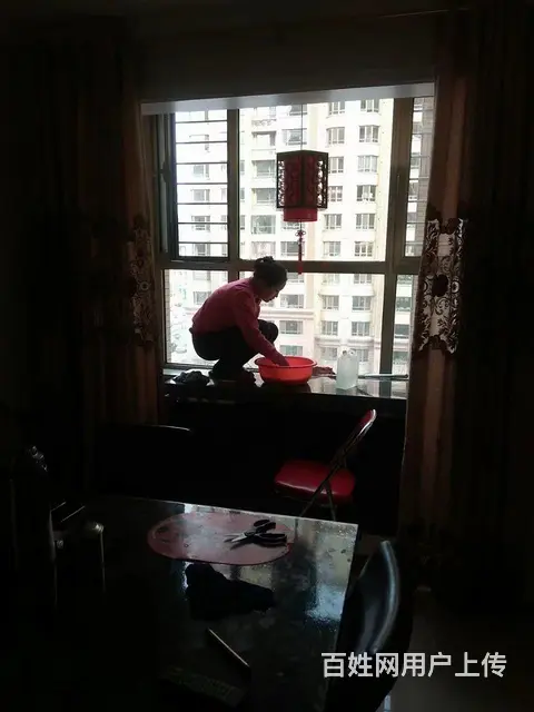 小白专业擦玻璃收拾家大扫除 - 图片 2
