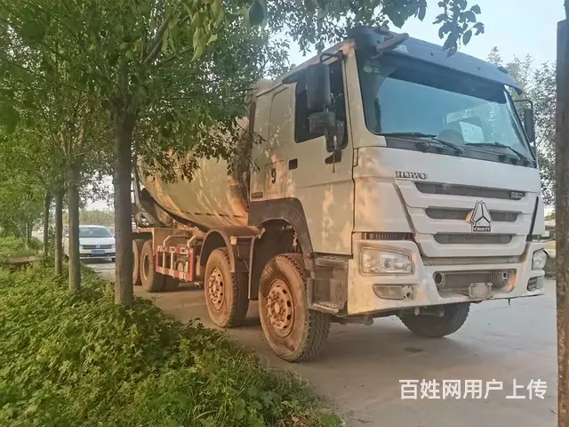 17年豪沃搅拌车 精品车况 - 图片 3