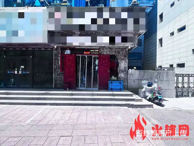 【搞定了！】市中心（拐角双门头）餐饮店对外转让（可空转） - 图片 1