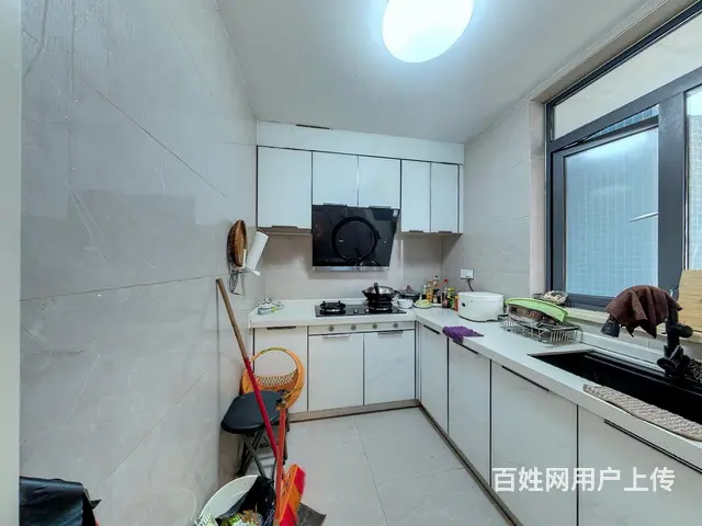 拱北情侣南路海景房，次新装修房子保养好，空间舒适。 - 图片 4
