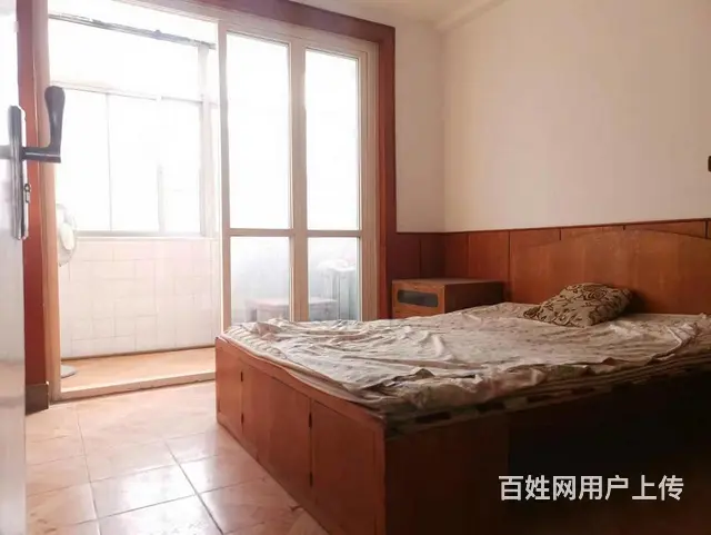 便宜出租 华茂街口腔医院附近三室一厅出租1500 - 图片 2
