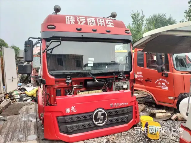 鸿达汽车配件  大量二手驾驶室 - 图片 1