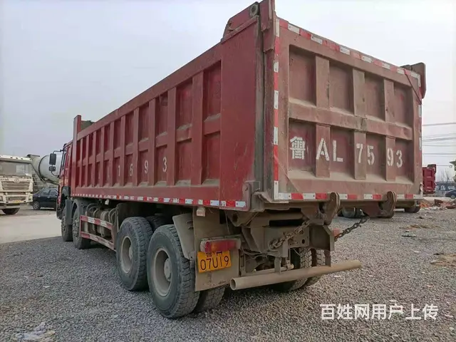 转让18年二手豪沃自卸车 380马力 8.5米大箱 - 图片 4