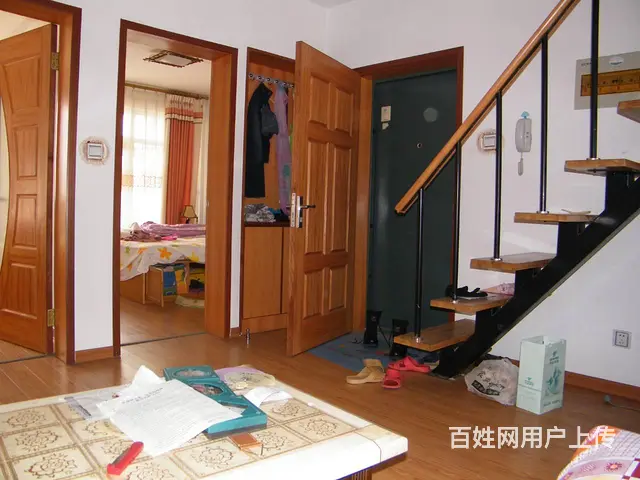华信家园 普通2室住宅1厅 精装修带阁楼 - 图片 1
