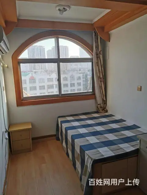 芝罘湾广场华茂小区附近三室一厅1200 - 图片 7