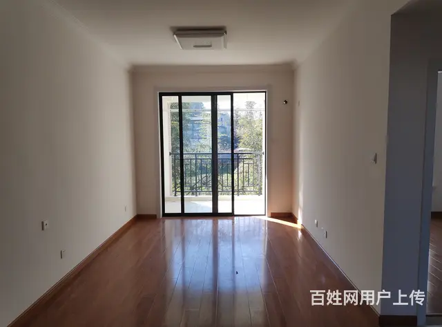 纳尼亚小镇二室二厅一厨一卫两阳台精装璜内转房出售 - 图片 1