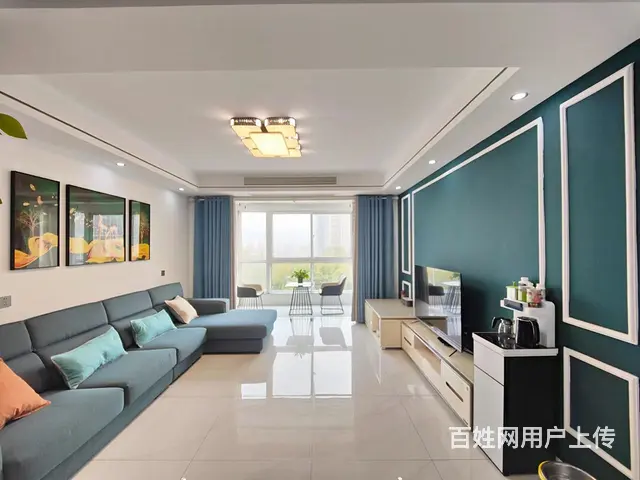 县医院对面精装婚房三房二厅两卫中间楼层 - 图片 1