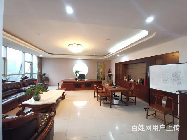 双面采光 物业3.8 停车200 公摊小可忽略 地铁口 汇点 - 图片 1