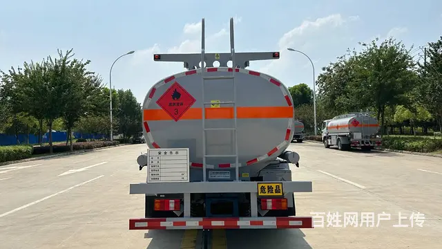 前年清库重汽豪沃十吨油罐车 手续齐全 价格优惠多 - 图片 7