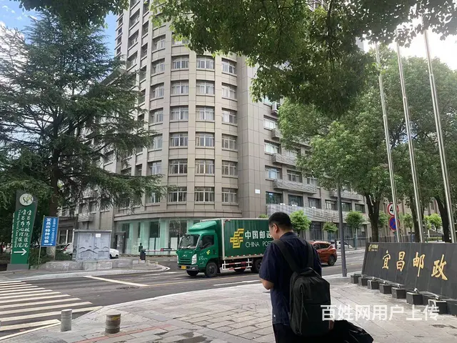 发展大道优抚医院旁400平临街店铺招商出租 - 图片 1