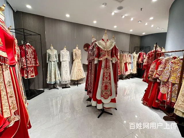 pzj转让东恒时代广场二楼410平米婚纱礼服店，现在低价空转 - 图片 2