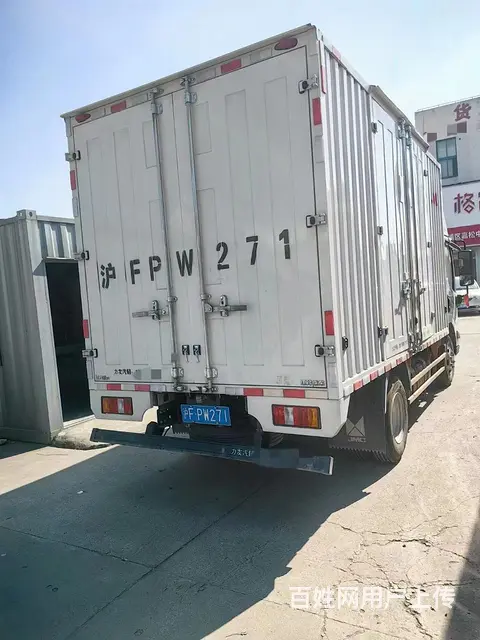 低价出售一台23年2月4米2江铃厢式车 - 图片 4