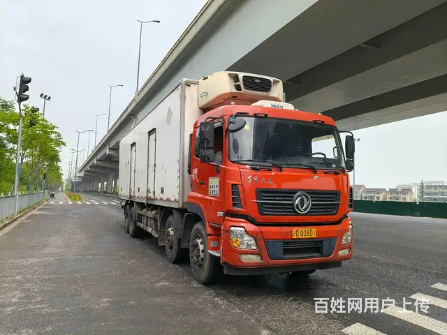 出17年10月东风天龙后八9米6厢式货车315马力 - 图片 1