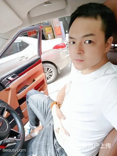 招聘派发传单的兄弟姐妹们 - 图片