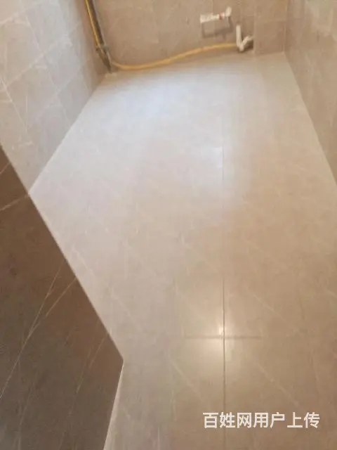 承接常州瓦工贴瓷砖地砖 - 图片
