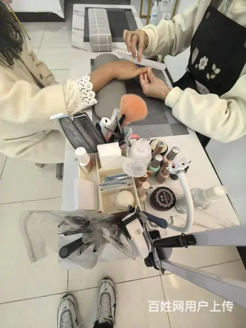 8739（铺联邦）王府井新装修美容美甲纹绣工作室转让 - 图片 2