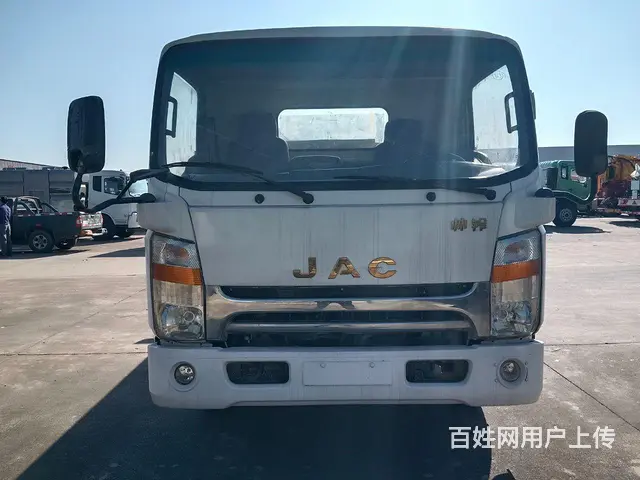 二手5吨油罐车 - 图片 1