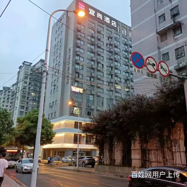 A(个人)湘雅附三旁精装复式办公室出租编号3011 - 图片 1