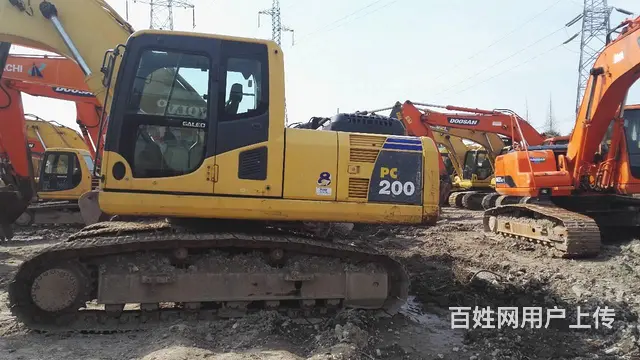 小松130、200和220等二手挖掘机低价出售 - 图片 11