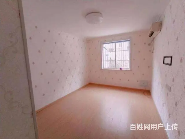 在路边新天地旁市场路4楼三室两厅精装修 - 图片 2