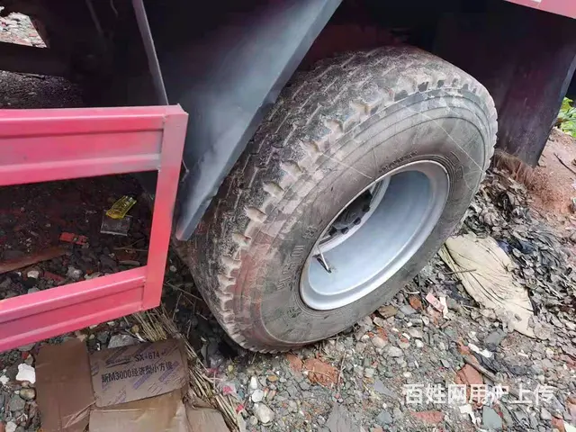 二手载货车前四后四平板车江淮245马力17年6月 - 图片 2