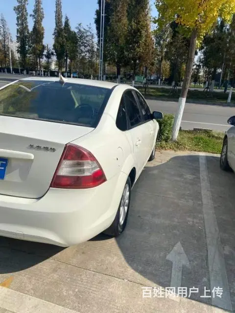 福特 福克斯 2013款 经典福克斯-三厢 1.8 手自一体 - 图片 5