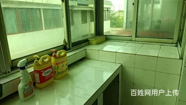 市中心，北门口，中山街，两室，低价出租 - 图片 1