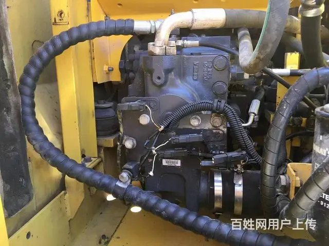 低价出售一台19年二手挖掘机小松130精品车况 - 图片 7