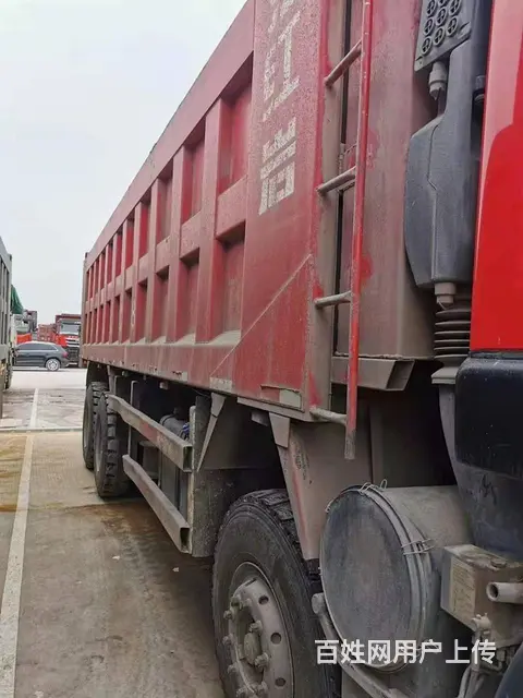 红岩杰狮 前四后八自卸车 520马力 8米货厢 - 图片 4