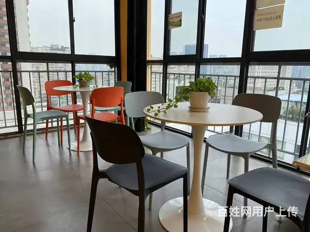 押一付一！地铁口1十2格局办公室可坐15人！一价全包产权注册 - 图片 10