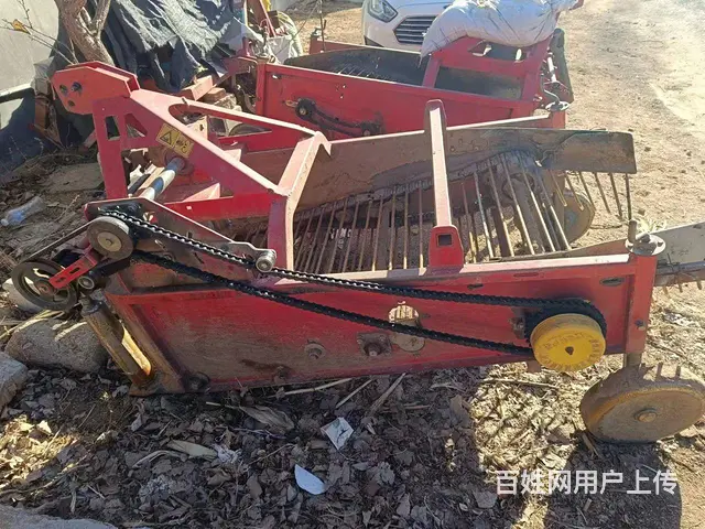 青岛洪珠根茎类作物收获机 - 图片 4