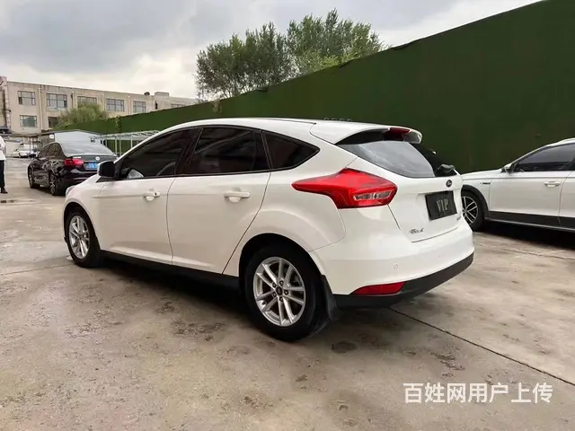 福特 福克斯 2015款 福克斯-两厢 1.6 双离合 风尚 - 图片 1