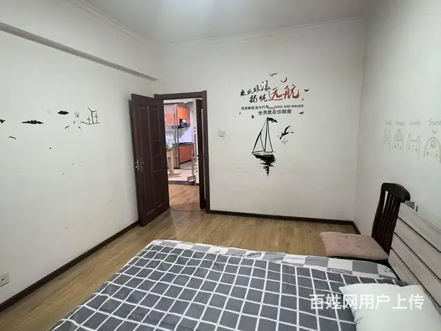 房东直租精装修两室一厅，拎包即可入住。紧邻志华商城，大学 - 图片 1