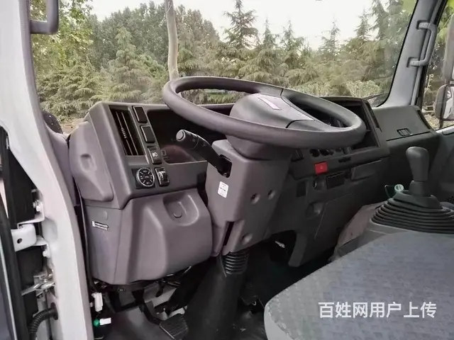解放4米2肉钩冷藏车小型厢式鲜货冷藏车多少钱 - 图片 10