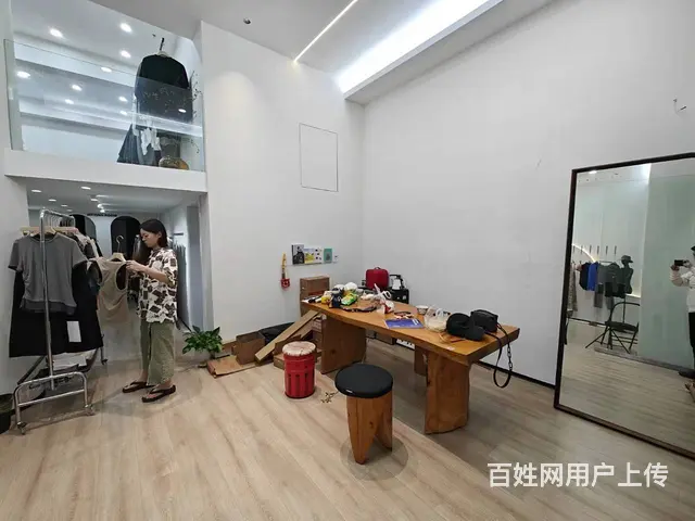 （易转推荐）义乌上下两层新装修服装店转让可空转 - 图片 7
