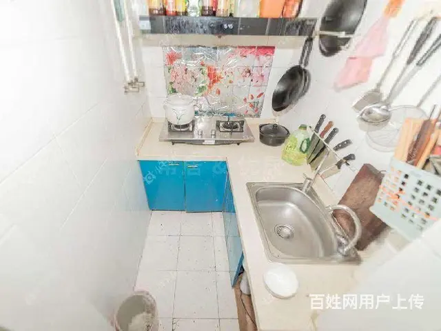 有独立的卫生间和厨房（民用水电，不是合租房）看房有钥匙。 - 图片 5
