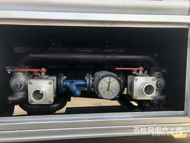 东风天锦12方加油车哪里质量 - 图片 11
