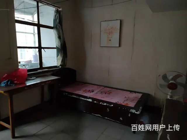抢，抢，山城区，一楼，三室一厅。小区环境优美 - 图片 2
