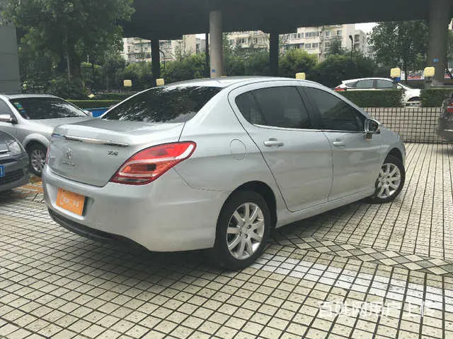 标致308 2012款 2.0L 手动 风尚型 ( - 图片 3