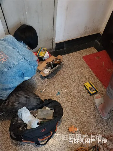 济南绿地新里城附近开锁公司，换高性能防盗锁芯 - 图片 3