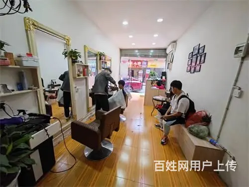 （达州铺源网）南外三里坪正南花园28㎡美发店转让（带夹层） - 图片 1