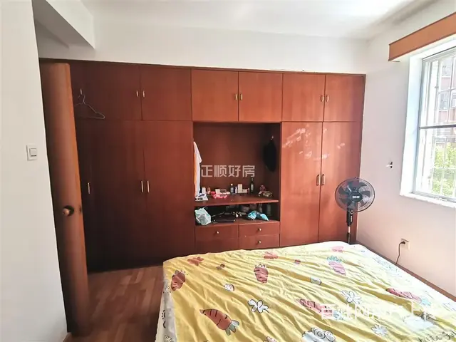 珠海新香洲区府旁裕馨花园精装三房两厅中间楼层南向 - 图片 1