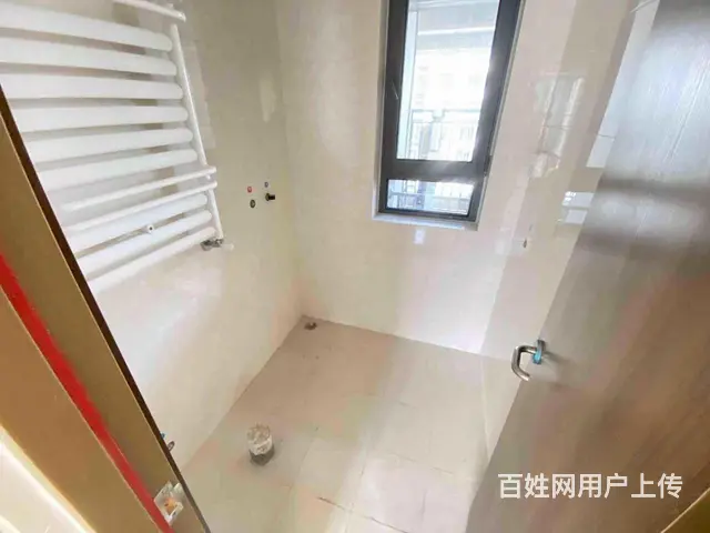 绿地德迈，楼间距大视野好，南向厅双南卧，刚需 车房 - 图片 6
